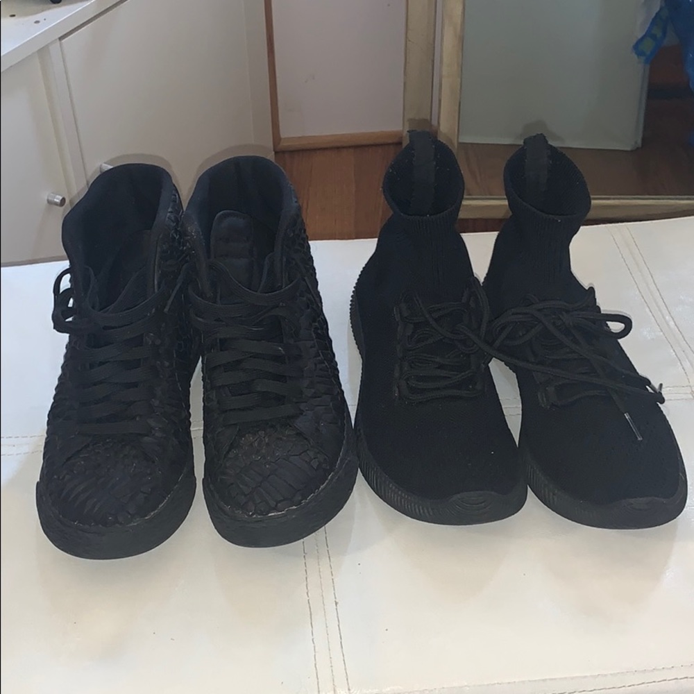 BUY ONE GET ONE FREE 🔥 Black Nike sneakers sz 5.5